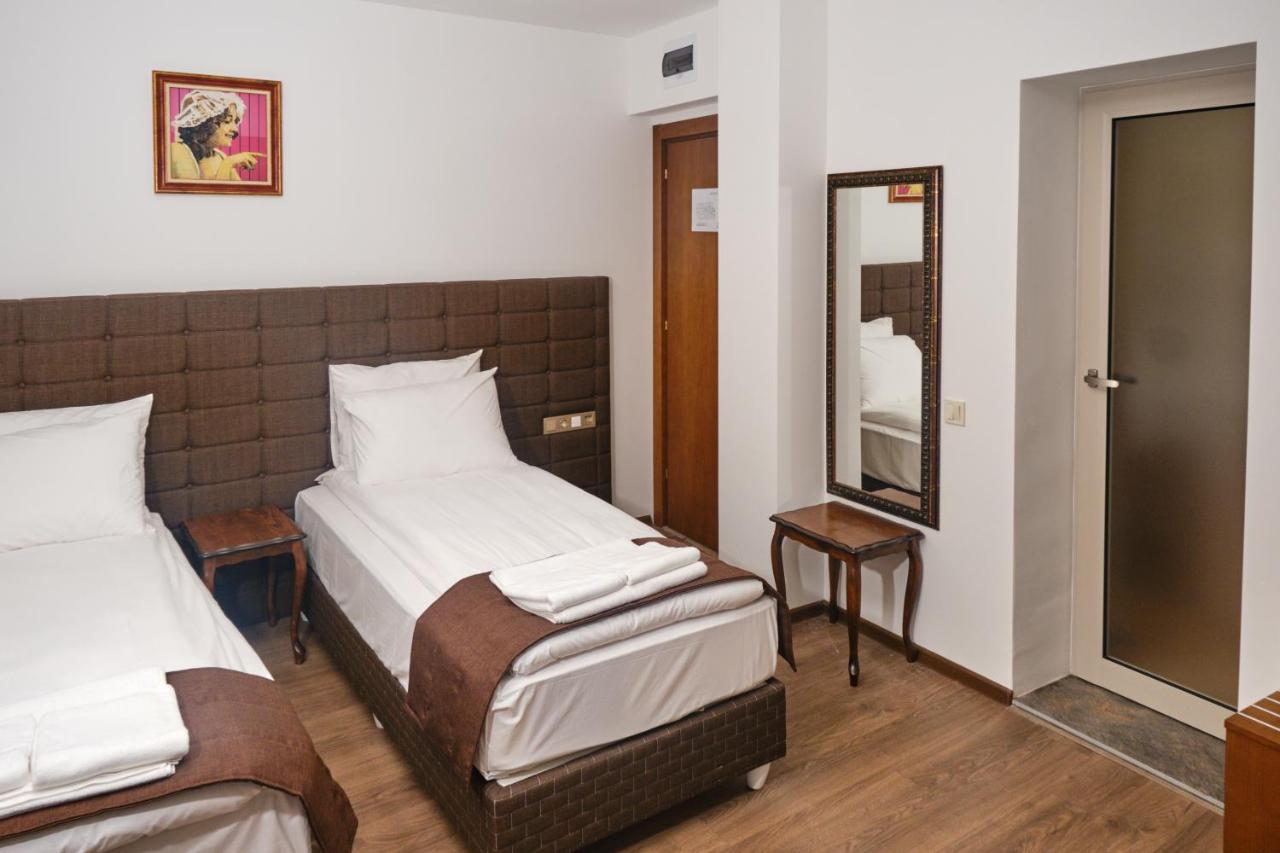 Hotel Splendid Pleven Exterior foto