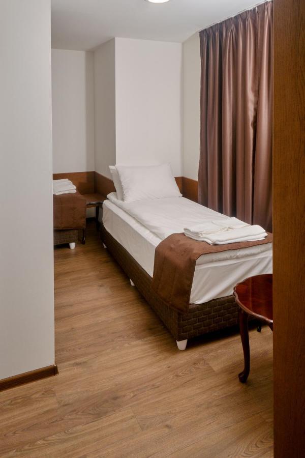 Hotel Splendid Pleven Exterior foto