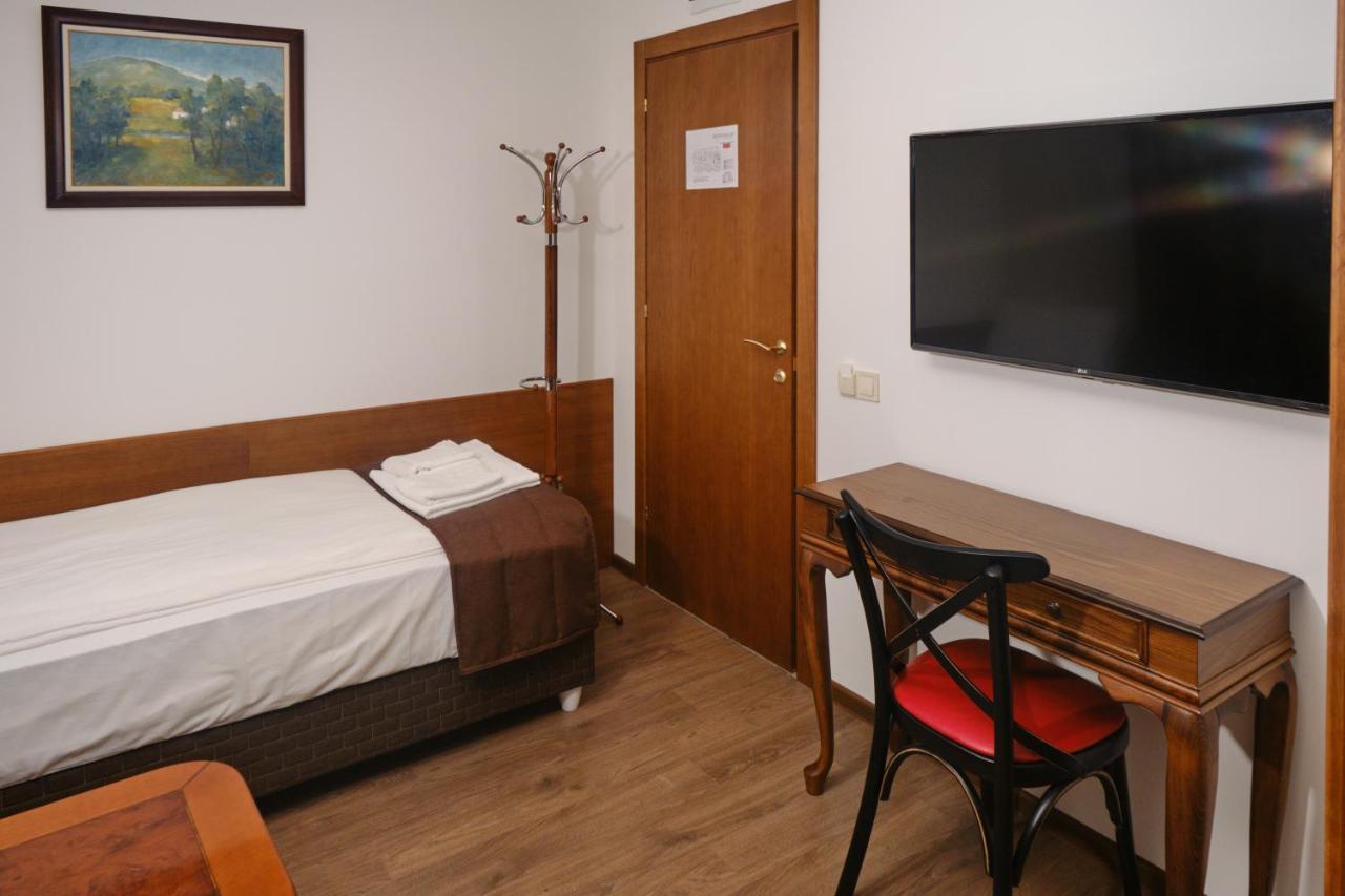 Hotel Splendid Pleven Exterior foto