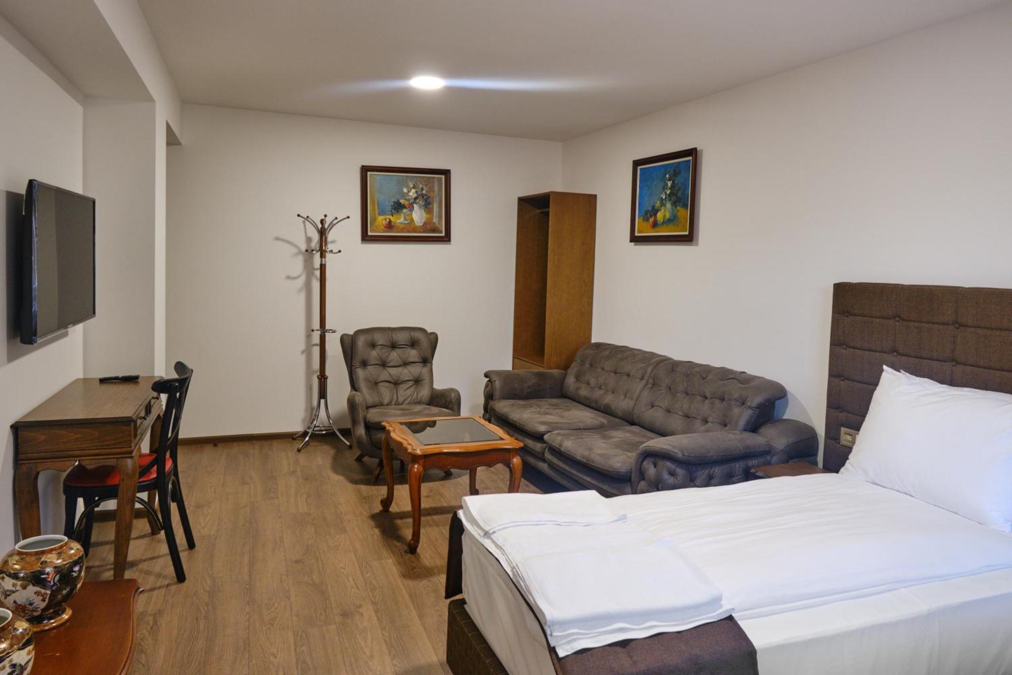 Hotel Splendid Pleven Exterior foto